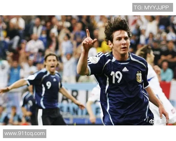 足球明星背后的奋斗历程与励志故事的精彩瞬间图片集锦 足球明星背后的奋斗历程与励志故事的精彩瞬间图片集锦