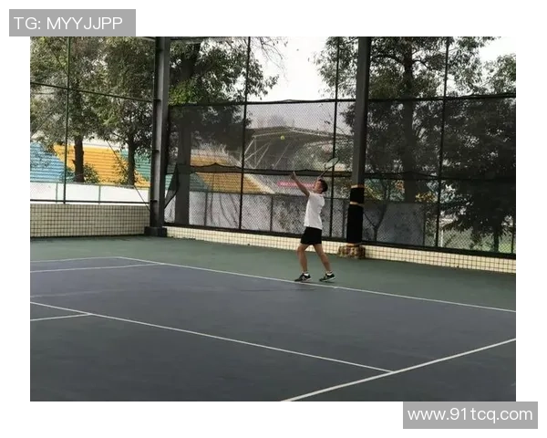 重庆网球队比赛经验深度对比与提升策略探讨 重庆网球队比赛经验深度对比与提升策略探讨